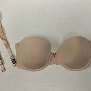 Victoria secrets Pink underwire bra with removable straps